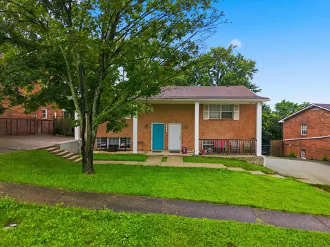 1362 Dix Dr, Lexington, KY 40517