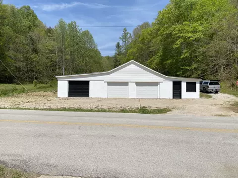 7466 Hawkins Branch Rd, Frenchburg, KY 40322