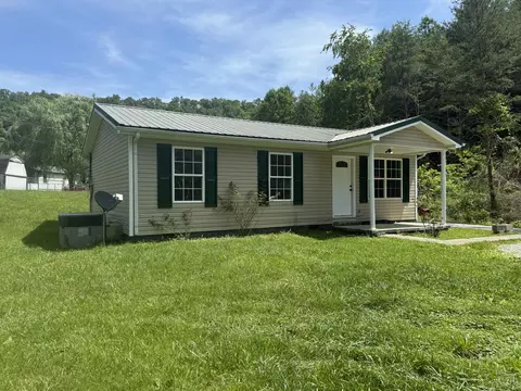 48 Crescent Rd, Manchester, KY 40962