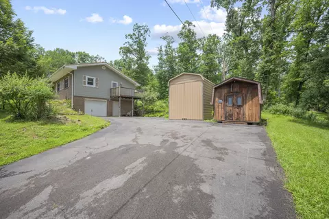 Exterior - 30 Dusty Rd, Morehead, KY 40351 photo 4 of 11