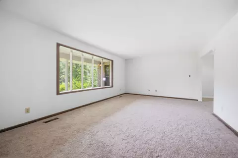 Living - 30 Dusty Rd, Morehead, KY 40351 photo 1 of 7