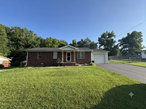 297 Oak St, Russell Springs, KY 42642