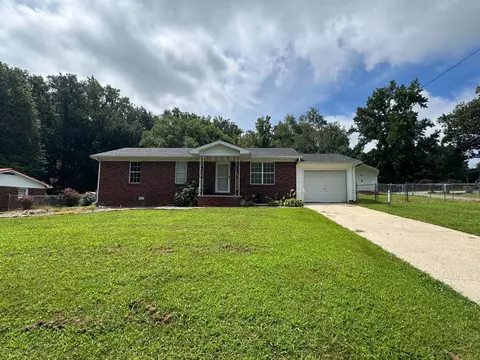 297 Oak St, Russell Springs, KY 42642