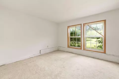 Bedroom - 327 Day Holw, Bledsoe, KY 40810 photo 11 of 13