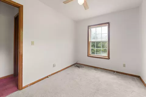 Bedroom - 327 Day Holw, Bledsoe, KY 40810 photo 7 of 13