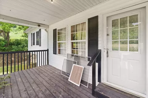 Exterior - 327 Day Holw, Bledsoe, KY 40810 photo 4 of 25