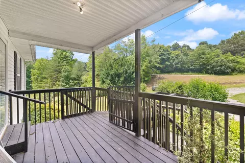 Exterior - 327 Day Holw, Bledsoe, KY 40810 photo 2 of 25