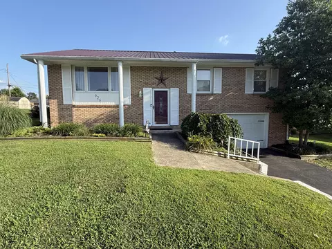 926 Riverside Dr, Harrodsburg, KY 40330