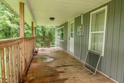 Exterior - 1797 E Clack Mountain Rd, Clearfield, KY 40313 photo 4 of 4