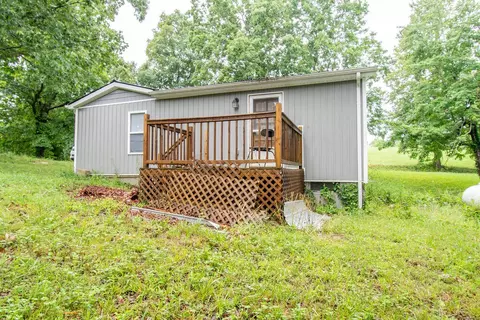Exterior - 1797 E Clack Mountain Rd, Clearfield, KY 40313 photo 1 of 4
