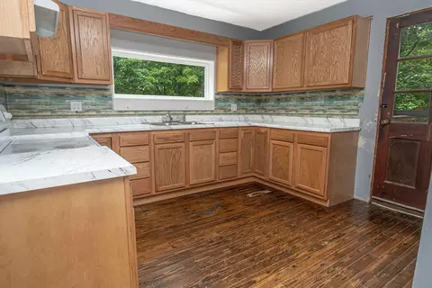 Kitchen - 1797 E Clack Mountain Rd, Clearfield, KY 40313 photo 1 of 3