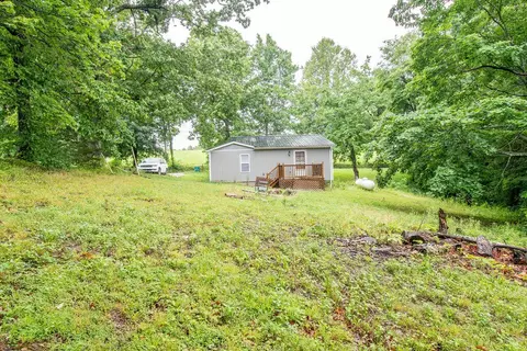 Exterior - 1797 E Clack Mountain Rd, Clearfield, KY 40313 photo 2 of 4