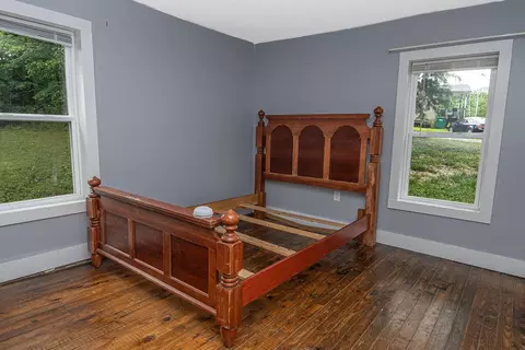 Bedroom - 1797 E Clack Mountain Rd, Clearfield, KY 40313 photo 2 of 3