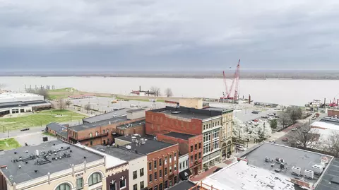 211 Broadway St, Paducah, KY 42001