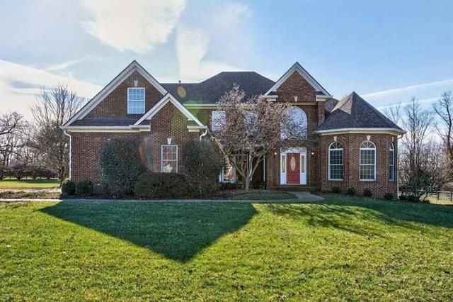 5000 Lupreese Ln, Versailles, KY 40383