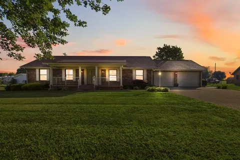43 Farmington Ave, Monticello, KY 42633