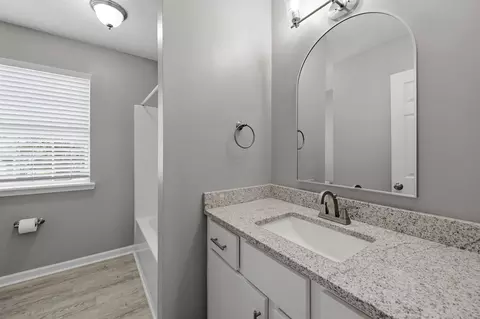 Bath - 119 Richfields Ave, Georgetown, KY 40324 photo 4 of 5