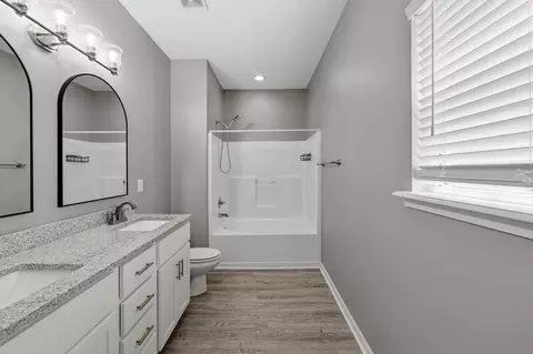 Bath - 119 Richfields Ave, Georgetown, KY 40324 photo 3 of 5