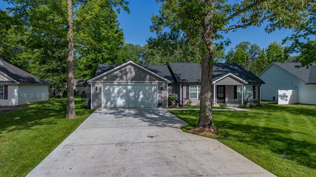 1915 Evelyn Dr, Paducah, KY 42003
