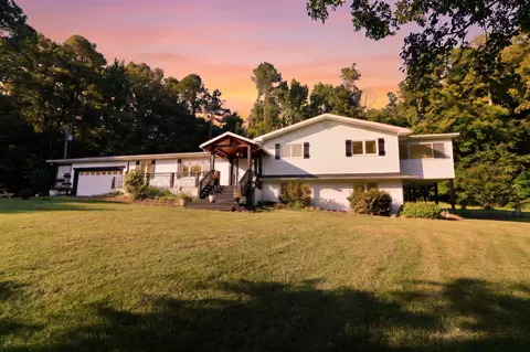 588 Bay Ln, Cadiz, KY 42211