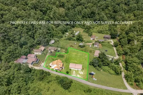 60 Rj Wagers Rd, Manchester, KY 40962