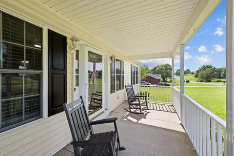 Exterior - 143 Rolling Meadows Dr, Lancaster, KY 40444 photo 1 of 10