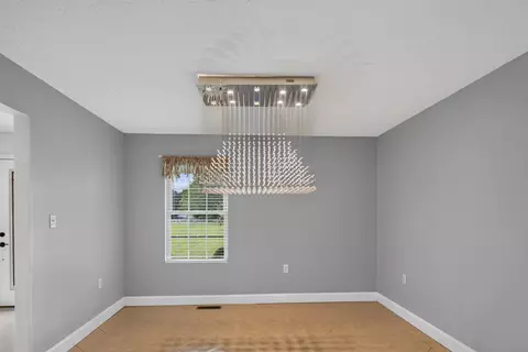 1408 Ky-80, Windsor, KY 42565 photo 13