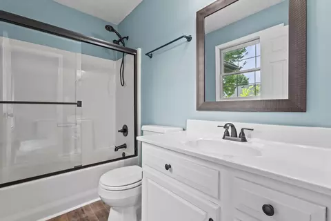 Bath - 232 Colony Blvd, Georgetown, KY 40324 photo 4 of 5