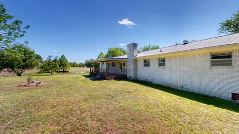 Exterior - 760 State Route 83, Mayfield, KY 42066 photo 3 of 9