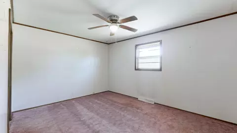 Bedroom - 760 State Route 83, Mayfield, KY 42066 photo 4 of 5