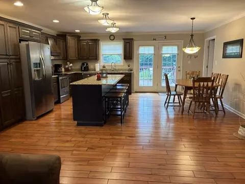 Kitchen - 83 Caleb Dr, Mayfield, KY 42066 photo 3 of 4