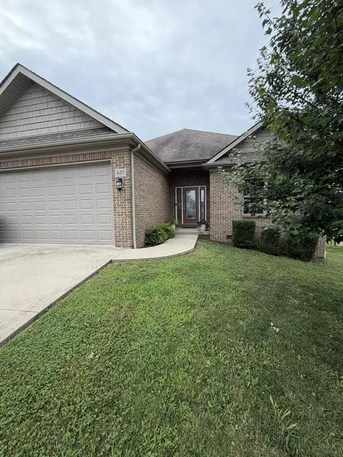 637 Fairfax Ln, Richmond, KY 40475