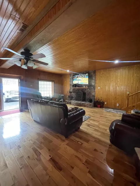 143 Trace Branch Rd, Walker, KY 40997 photo 5