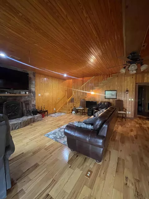 143 Trace Branch Rd, Walker, KY 40997 photo 3