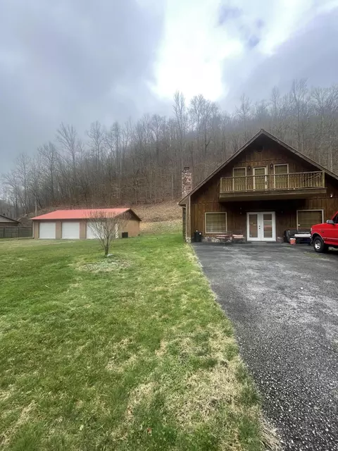143 Trace Branch Rd, Walker, KY 40997 photo 1