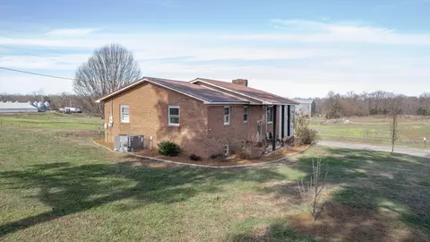 Exterior - 500 Dairy Ln, Murray, KY 42071 photo 4 of 6