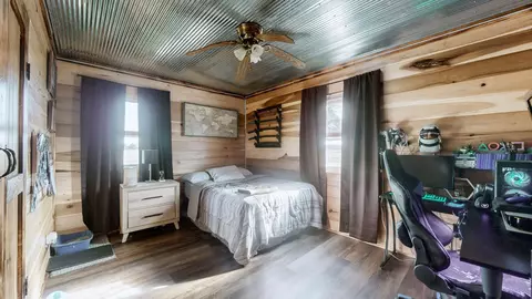 Bedroom - 500 Dairy Ln, Murray, KY 42071 photo 5 of 7