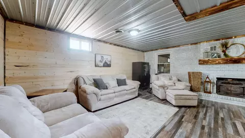 Living - 500 Dairy Ln, Murray, KY 42071 photo 2 of 2