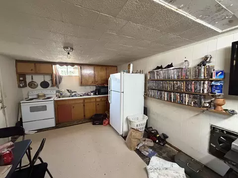 Kitchen - 1602 Dodson St, Murray, KY 42071 photo 1 of 14