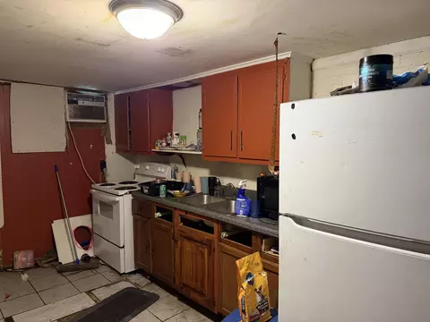 Kitchen - 1602 Dodson St, Murray, KY 42071 photo 12 of 14