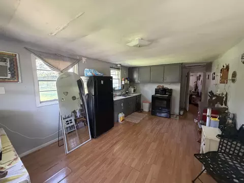 Kitchen - 1602 Dodson St, Murray, KY 42071 photo 3 of 14