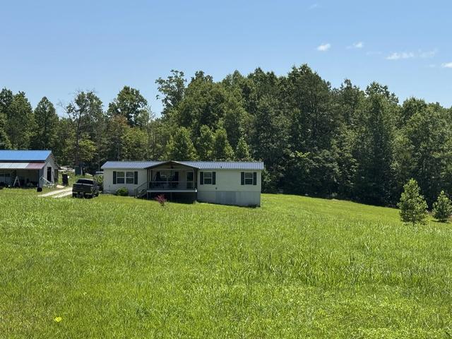 281 E Br, East Bernstadt, KY 40729