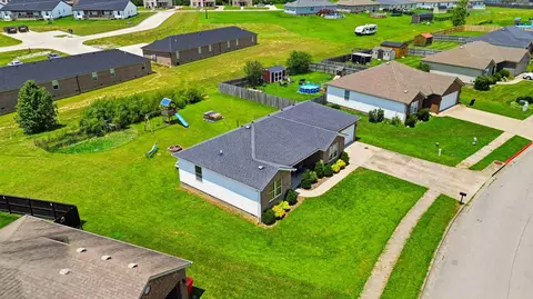 View/Area - 552 Southfork Dr, Berea, KY 40403 photo 2 of 4