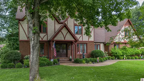 1274 Hedge Ln, Paducah, KY 42001