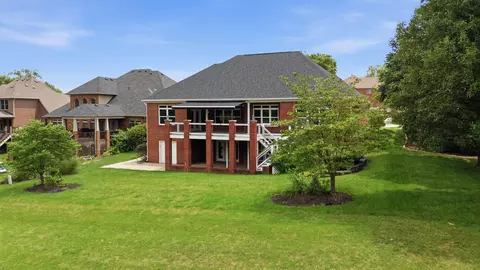 Exterior - 116 Kingston Dr, Georgetown, KY 40324 photo 5 of 8