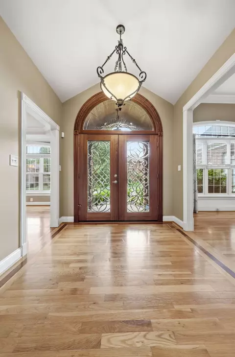 Entry Way - 116 Kingston Dr, Georgetown, KY 40324 photo 2 of 5