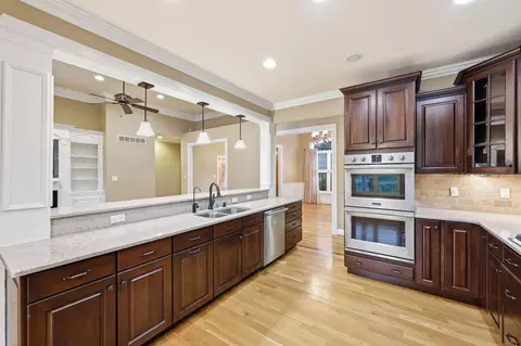 Kitchen - 116 Kingston Dr, Georgetown, KY 40324 photo 2 of 6