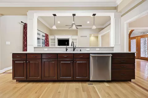 Kitchen - 116 Kingston Dr, Georgetown, KY 40324 photo 3 of 6