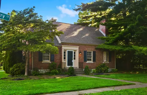 129 Barberry Ln, Lexington, KY 40503