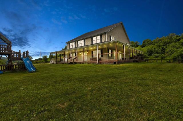 354 Covered Bridge Rd, Wallingford, KY 41093